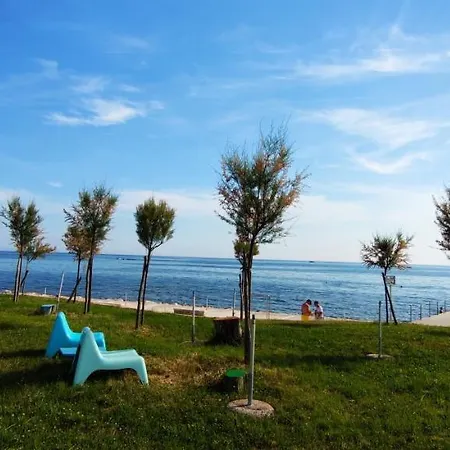App Oleander Apartment Umag Exterior photo